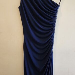 Laundry by Shelli Segal Size 6 Petite One Shoulder Navy Beaded Gown